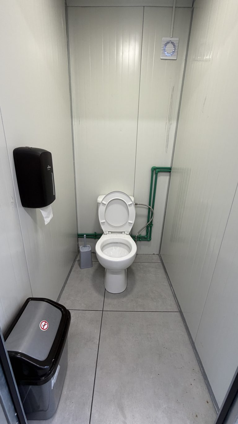 Καινούργιες τουαλέτες και ντους για οδηγούς - Nova Parking